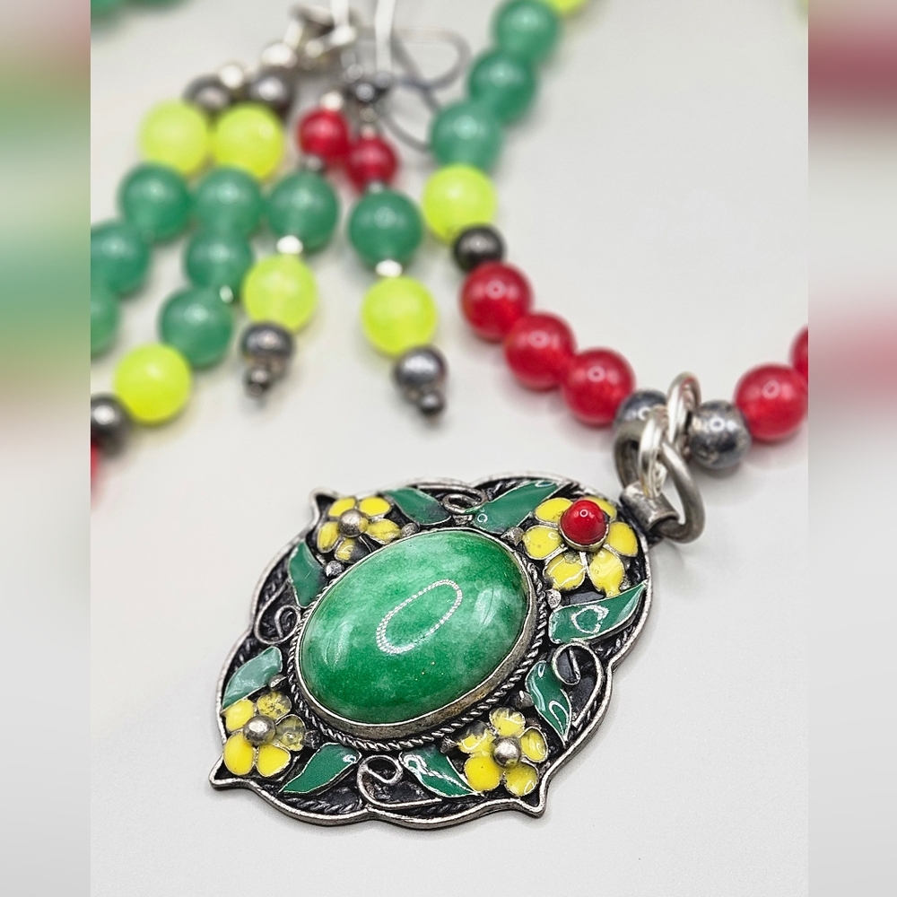 Floral necklace